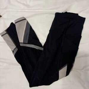 Victoria’s Secret sport cropped leggings